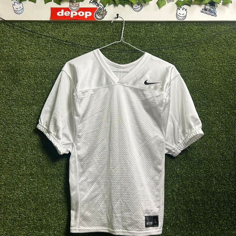 Nike Men's White T-shirt